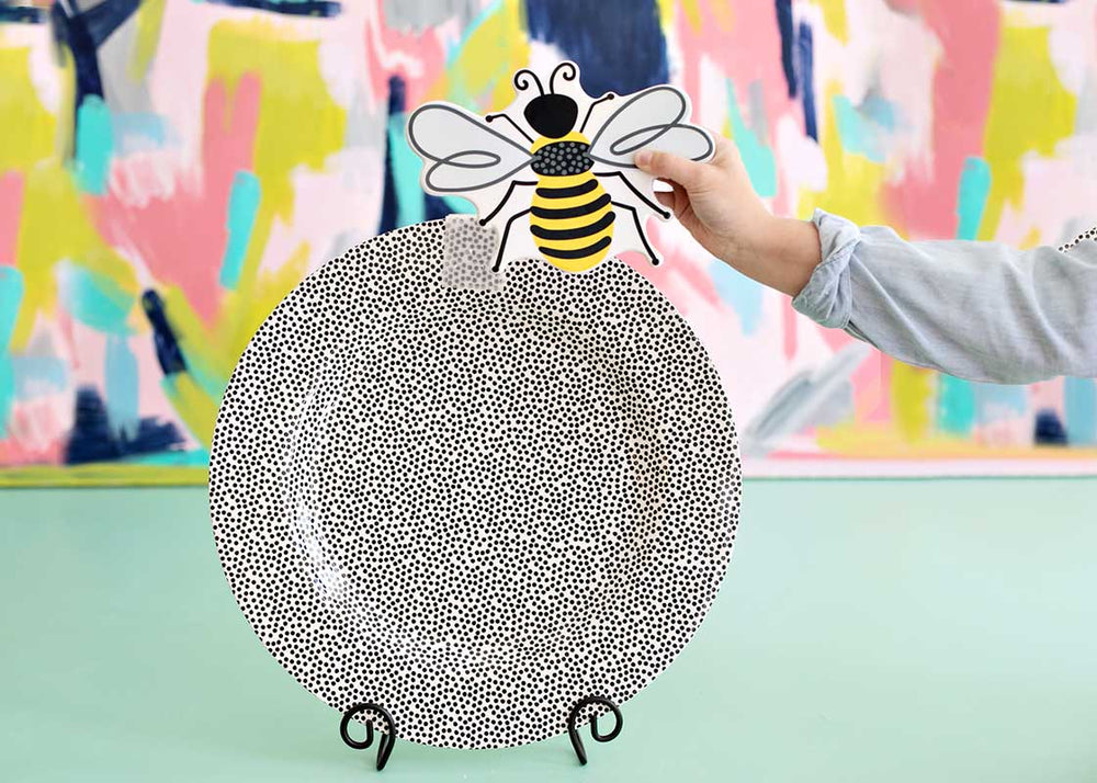 Black Small Dot Big Round Platter with Bee Big Attachment
