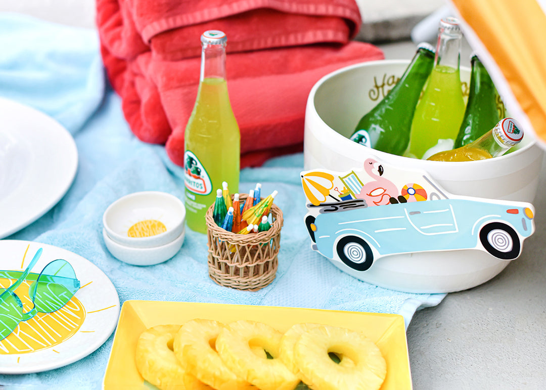 Picnic Tablescape Using White Stripe Design Big Bowl