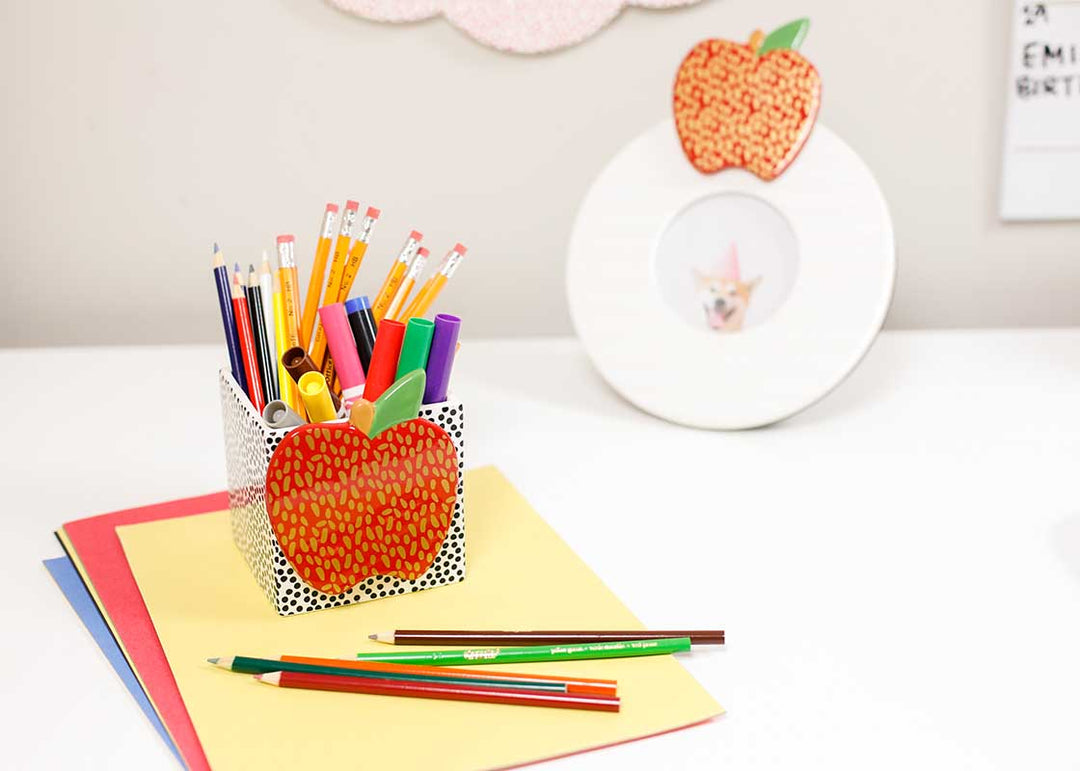 Mini Attachment with Apple Gold Design on Mini Frame and Nesting Cube